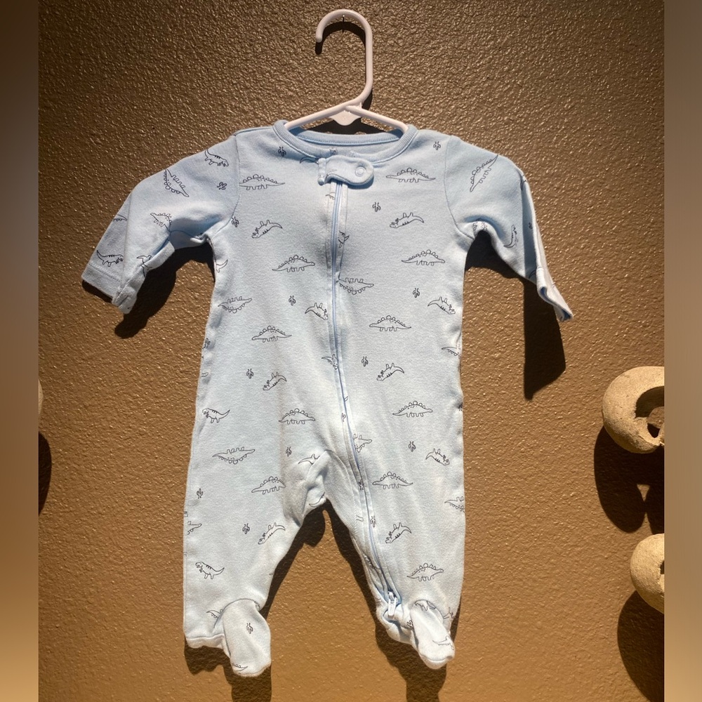 Carter's 0-3M light blue footie pajama 🍼